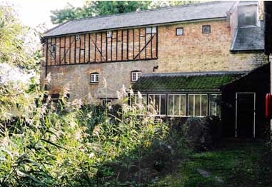 water mill personals Milling has taken place at otterton mill for over 1000 years this short clip shows otterton's volunteer millers producing wholemeal flour through the curren. water mill personals Milling has taken place at otterton mill for over 1000 years this short clip shows otterton's volunteer millers producing wholemeal flour through the curren.